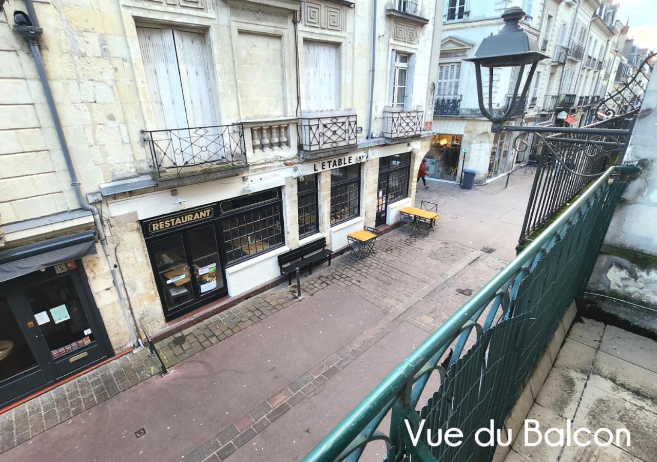 "Colbert Triplex" 3 Chambres - Balcon - Patio - Cathedrale Тур Екстер'єр фото